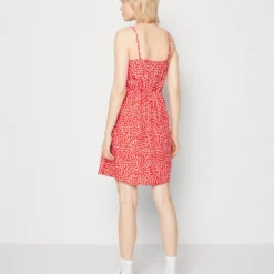 Pieces Pctala Slip Noos Bc - Robe De Jour - Red -Pas Cher Vero Moda Magasin 1379a0db636d49d7bb68a09c65c2a346 scaled