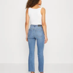 ONLY Onlkenya Mid - Jean Flare - Medium Blue Denim -Pas Cher Vero Moda Magasin 19a138ef58f444b39ba4ed0a8b87b94a scaled