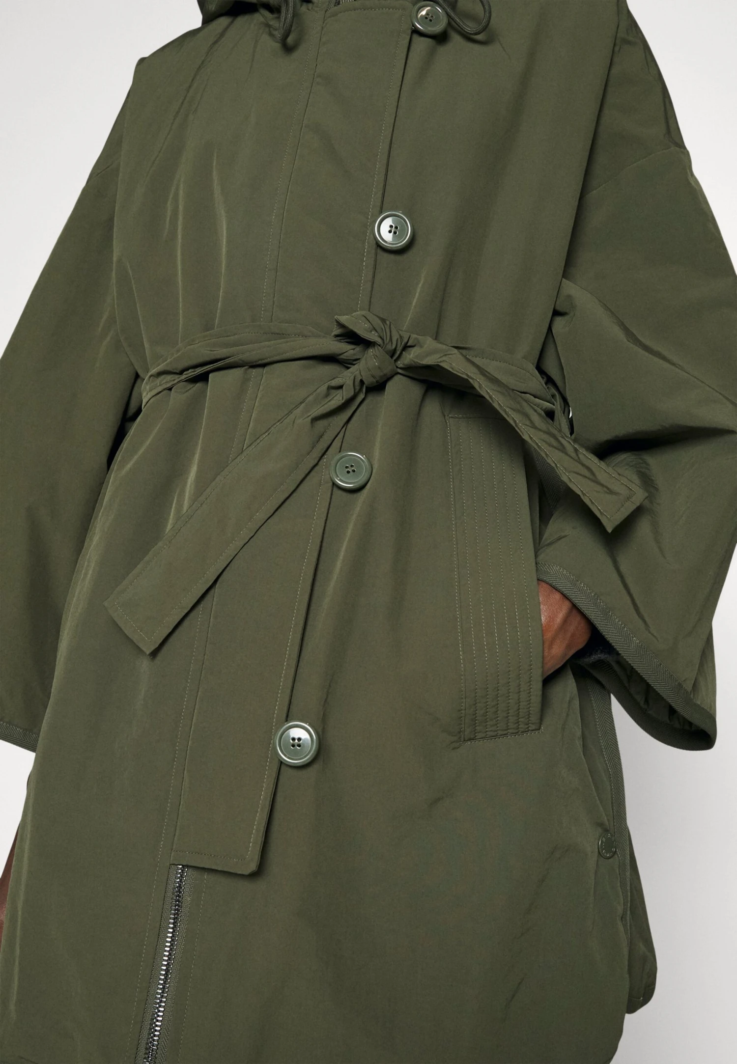 Loretta - Manteau D'Hiver - Verde Kaki 7 Loretta - Manteau D'Hiver - Verde Kaki – Image 5