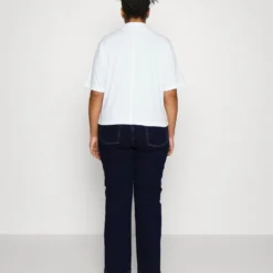 Jean Bootcut - Dark Blue Denim 9 Jean Bootcut - Dark Blue Denim -Pas Cher Vero Moda Magasin 1d63cf7ec6ef47aab3fc7b276755c854 scaled