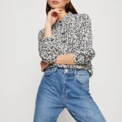 Gina Tricot Dagny Mom - Jean Boyfriend - Midblue 11 Gina Tricot Dagny Mom - Jean Boyfriend - Midblue -Pas Cher Vero Moda Magasin 1f6e4b6286664bc29db8c65fe46dd4f3 scaled