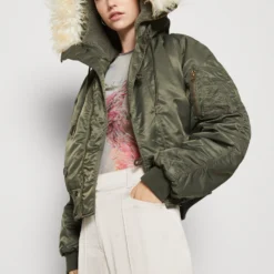 BDG Urban Outfitters Cropped Parker - Veste D'Hiver - Khaki -Pas Cher Vero Moda Magasin 244c987be2384349b802c4638b8dcf64 scaled