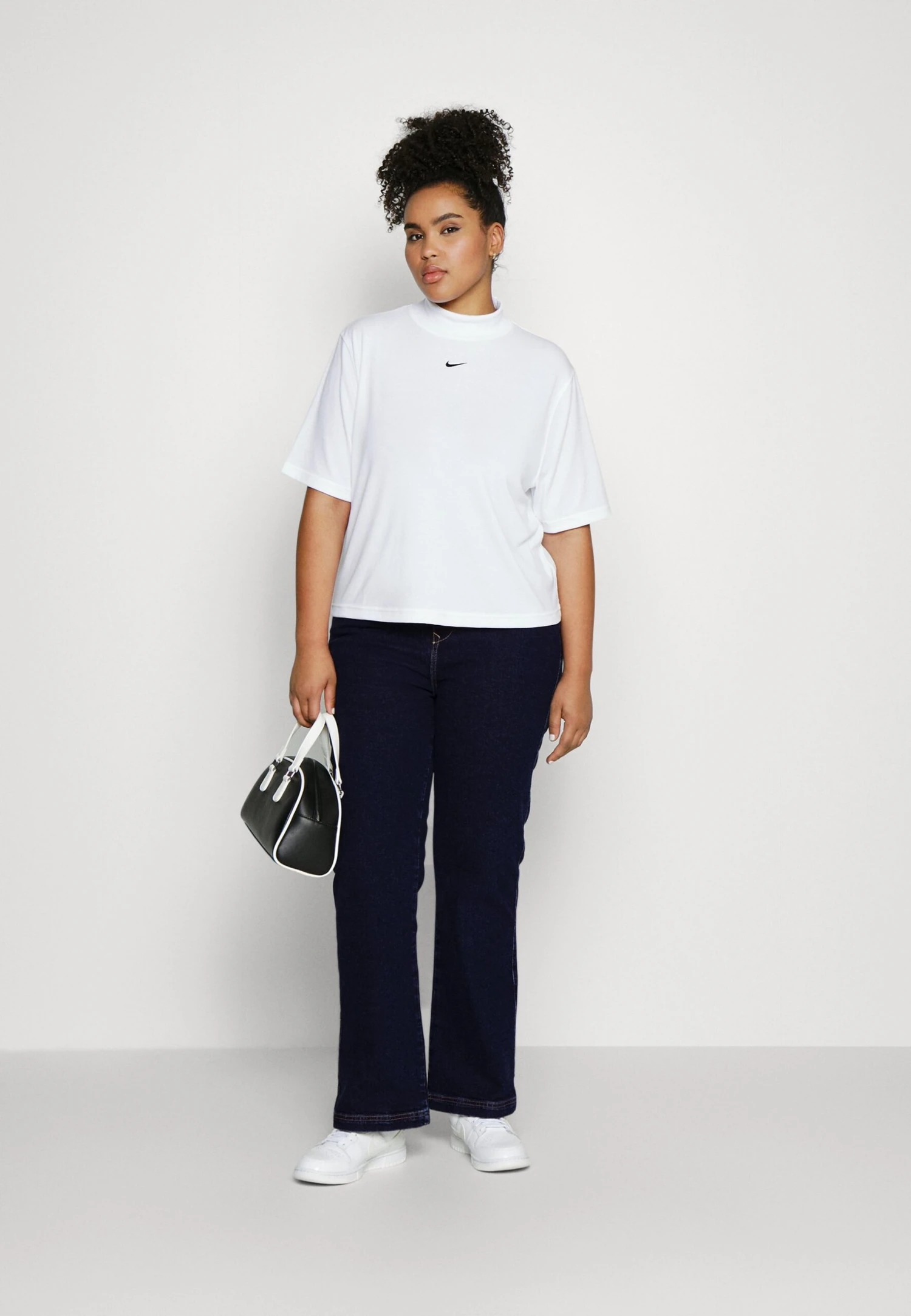 Jean Bootcut - Dark Blue Denim 4 Jean Bootcut - Dark Blue Denim – Image 2