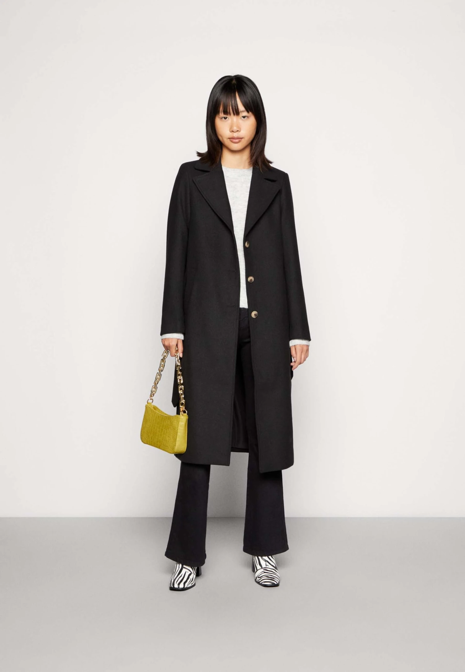 Pieces Pcjosie - Manteau Classique - Black 4 Pieces Pcjosie - Manteau Classique - Black – Image 2