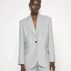 Materiel Button Boxy - Manteau Court - Cloud Grey -Pas Cher Vero Moda Magasin 55e799f255da4d6d8f4106113cc18113 scaled