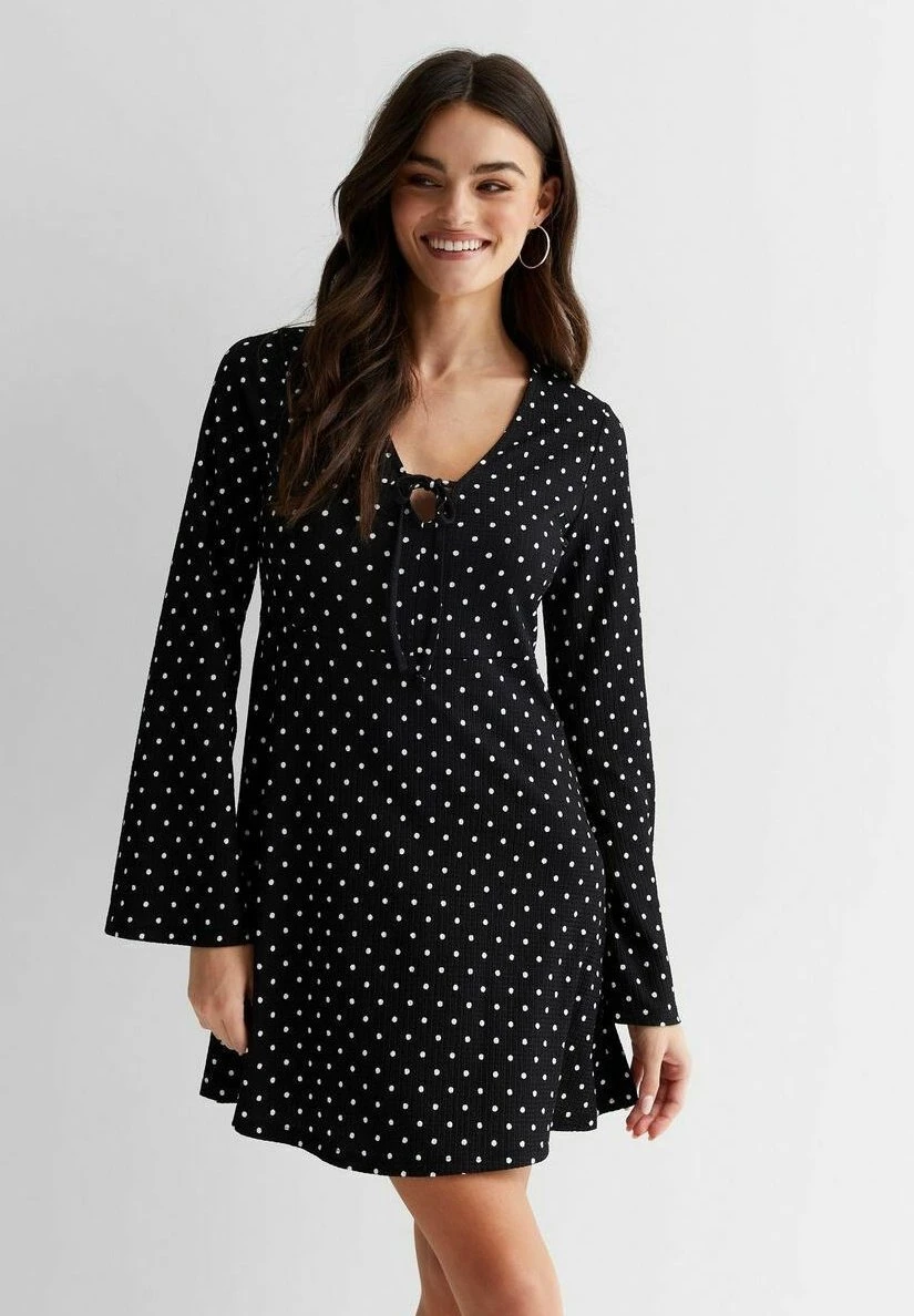 New Look Spotty V Neck Flute Sleeve Mini - Robe De Jour - Black Pattern 3 New Look Spotty V Neck Flute Sleeve Mini - Robe De Jour - Black Pattern