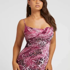 Guess Akilina - Robe De Jour - Mehrfarbe Rose -Pas Cher Vero Moda Magasin 5d74d5d6d0404af79ccd39eeaaaf1b34