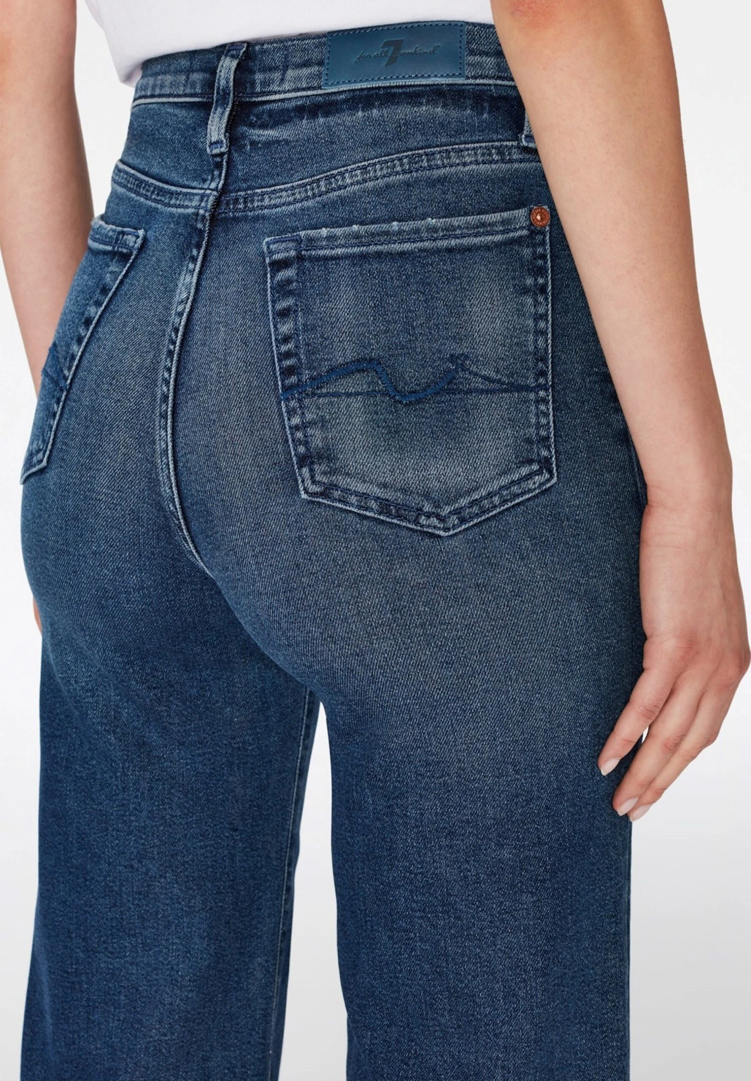 7 For All Mankind The Cropped Jo - Jean Flare - Dark Blue 5 7 For All Mankind The Cropped Jo - Jean Flare - Dark Blue – Image 3