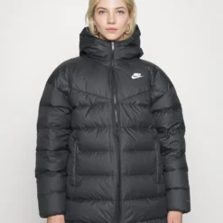 Nike Sportswear Doudoune - Black/White -Pas Cher Vero Moda Magasin 6b94a3cf2c714b649acd754398d28473 scaled