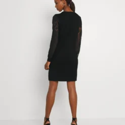 ONLY Onlviktoria Dress - Robe Pull - Black 10 ONLY Onlviktoria Dress - Robe Pull - Black -Pas Cher Vero Moda Magasin 79618d25c9dc4236afb2778494841aa3 scaled