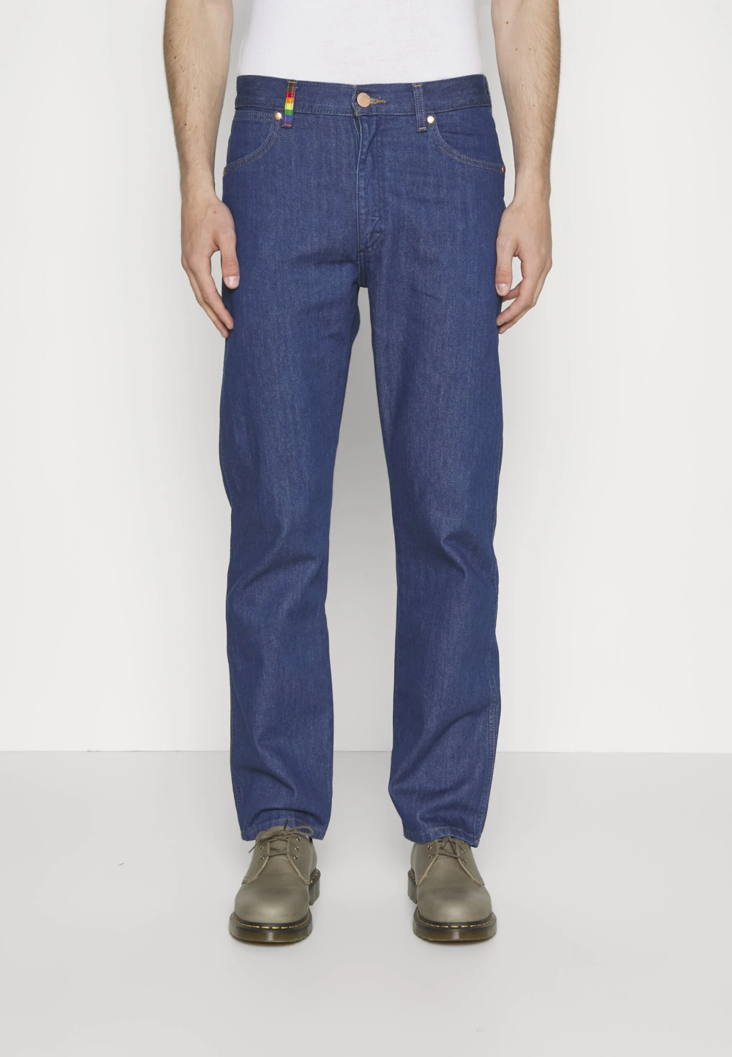 Unisex - Jean Droit - Wrangler Blue 3 Unisex - Jean Droit - Wrangler Blue