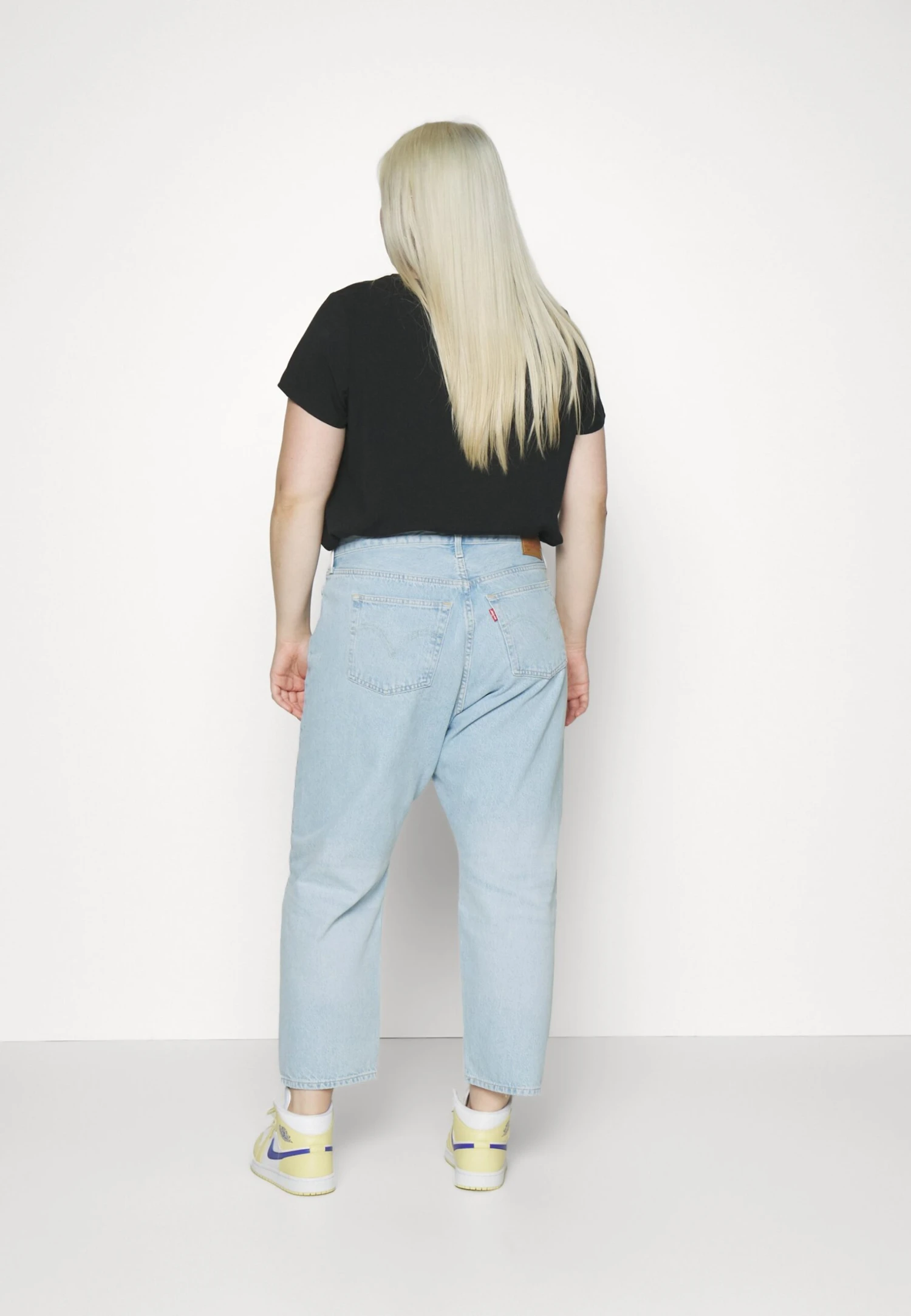 Levi's® Plus Crop - Jean Droit - Light Blue Denim 5 Levi's® Plus Crop - Jean Droit - Light Blue Denim – Image 3