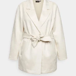 Vero Moda Curve Vmjose Napoli Jacket - Trench - Birch -Pas Cher Vero Moda Magasin a19d77b0413c44a8b9184a3bc7cdae42 scaled