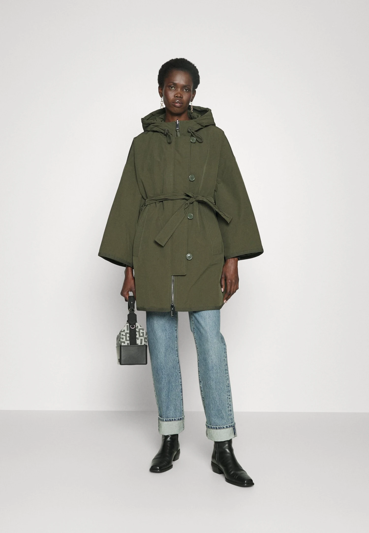 Loretta - Manteau D'Hiver - Verde Kaki 4 Loretta - Manteau D'Hiver - Verde Kaki – Image 2