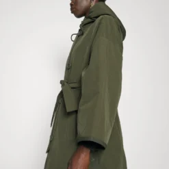 Loretta - Manteau D'Hiver - Verde Kaki 12 Loretta - Manteau D'Hiver - Verde Kaki -Pas Cher Vero Moda Magasin b348cf50e3c24e2a9250af0c342e1f76 scaled