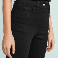 Next Cropped - Jean Droit - Black 8 Next Cropped - Jean Droit - Black -Pas Cher Vero Moda Magasin b79f31889db34d51ba89d3d4f2978caf scaled