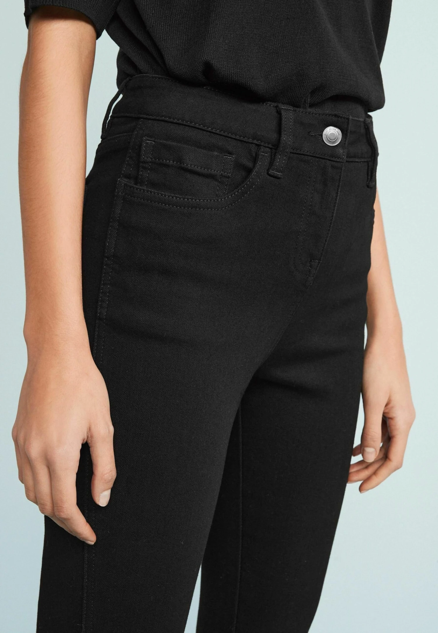 Next Cropped - Jean Droit - Black 5 Next Cropped - Jean Droit - Black – Image 3
