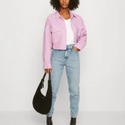 Calvin Klein Jeans Mom - Jean Boyfriend - Denim Light 9 Calvin Klein Jeans Mom - Jean Boyfriend - Denim Light -Pas Cher Vero Moda Magasin c4ac6c99da804c2c913f5975873f2012 scaled