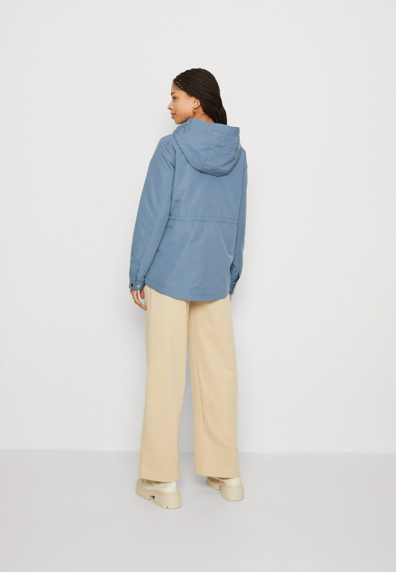 Vero Moda Vmpernillefie Noos - Veste Légère - China Blue 5 Vero Moda Vmpernillefie Noos - Veste Légère - China Blue – Image 3