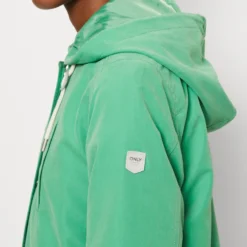 ONLY Onlskylar Hood Spring Jacket - Veste Légère - Green Bee -Pas Cher Vero Moda Magasin cdf49a654469439ab2621abb9b85a827 scaled