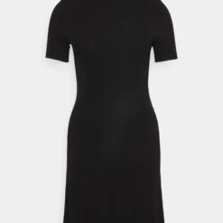 Hugo Sharizy - Robe Pull - Black 14 Hugo Sharizy - Robe Pull - Black -Pas Cher Vero Moda Magasin d14d7f32b7cd4340a454a84c7cffc154 scaled