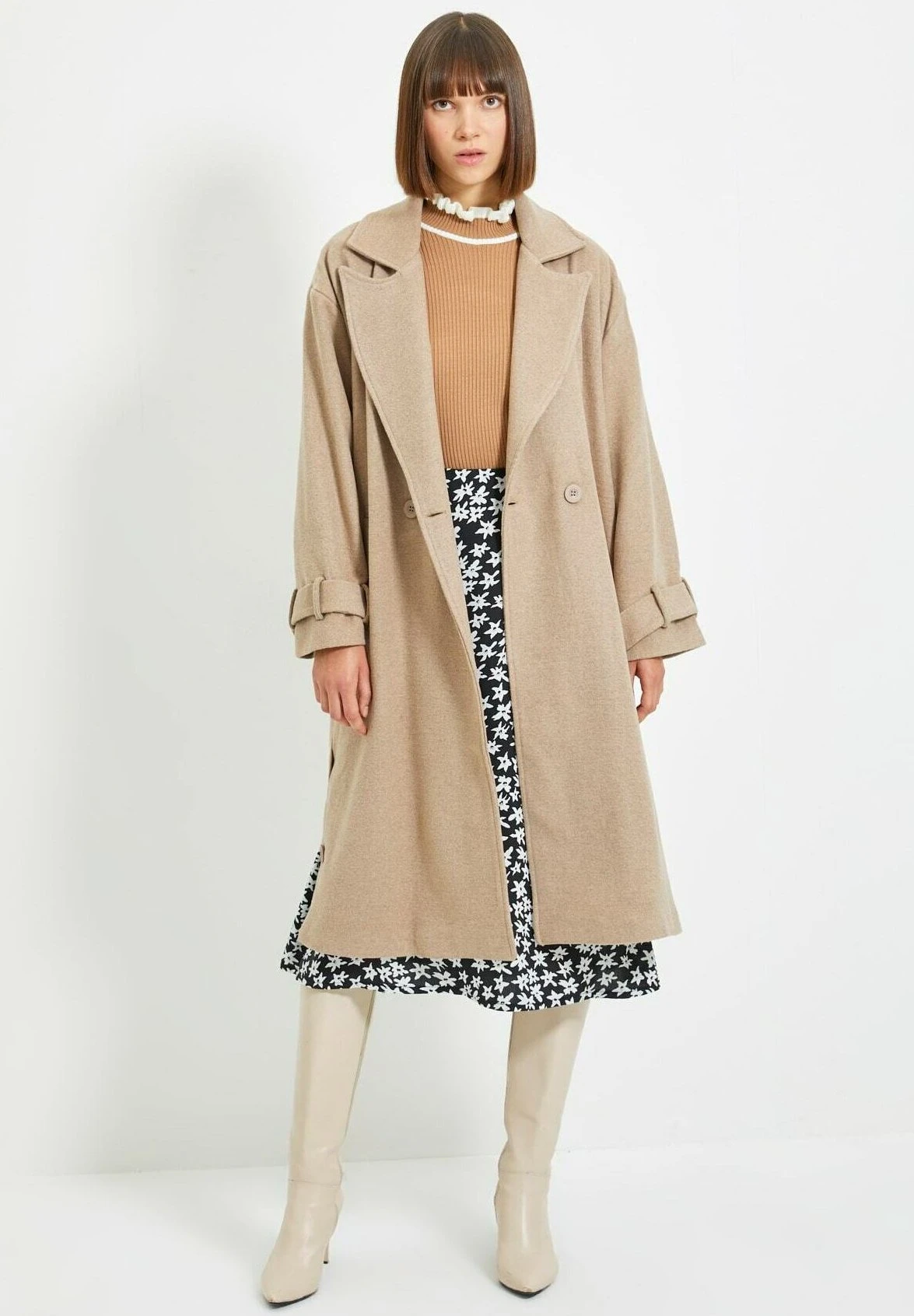 Trendyol Manteau Classique - Beige 3 Trendyol Manteau Classique - Beige