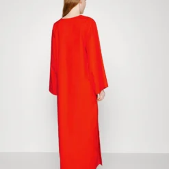 By Malene Birger Kayia - Robe Longue - Orange -Pas Cher Vero Moda Magasin e08a94b4f99240b687160b4c5bc120b3 scaled