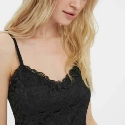 Vero Moda Robe De Soirée - Black -Pas Cher Vero Moda Magasin e1c889c99a014f2380f289b6e512f01f