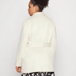 Vero Moda Curve Vmjose Napoli Jacket - Trench - Birch -Pas Cher Vero Moda Magasin e568429fc39e4bf9ad3acb670d87ffc3 scaled