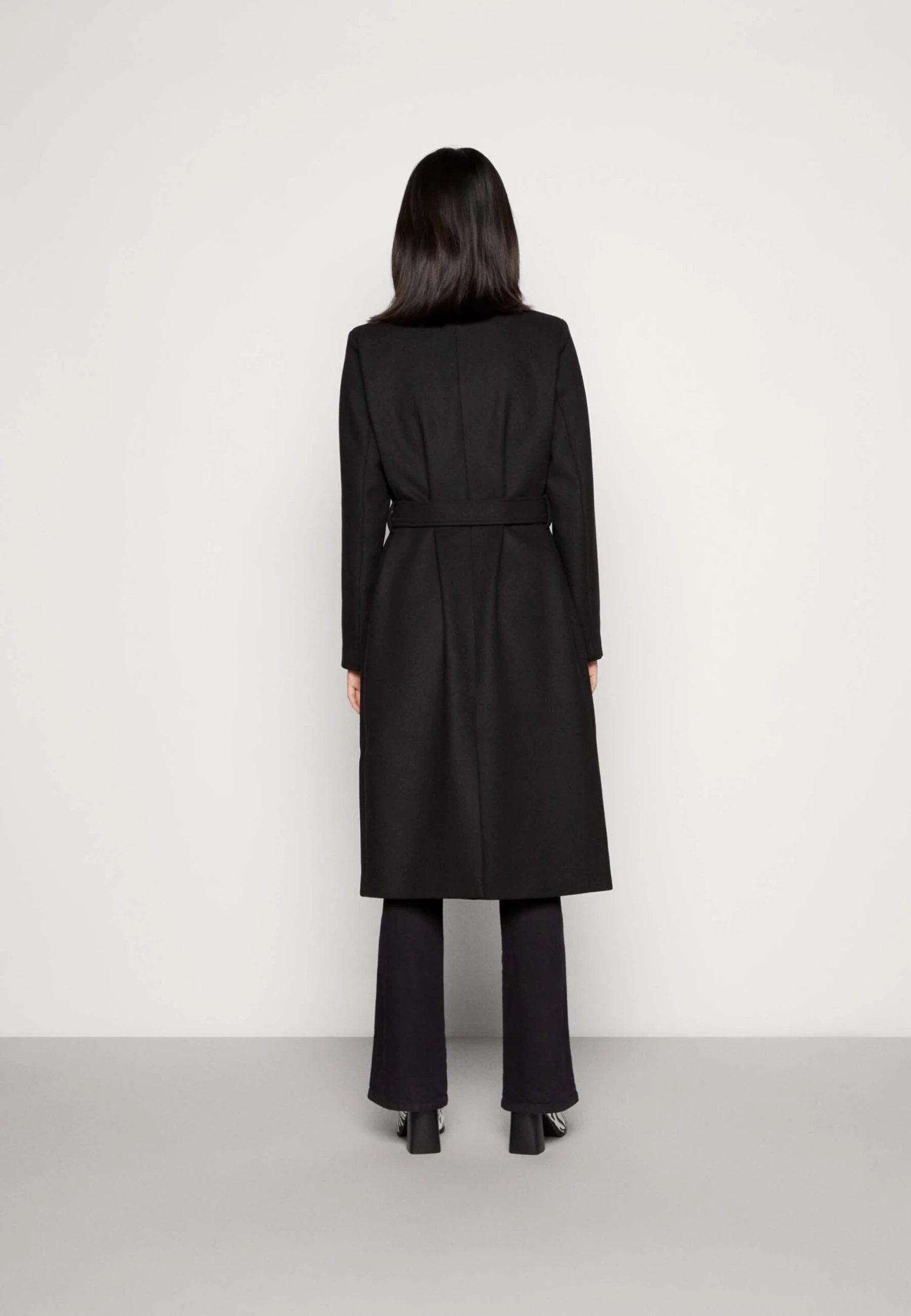 Pieces Pcjosie - Manteau Classique - Black 5 Pieces Pcjosie - Manteau Classique - Black – Image 3