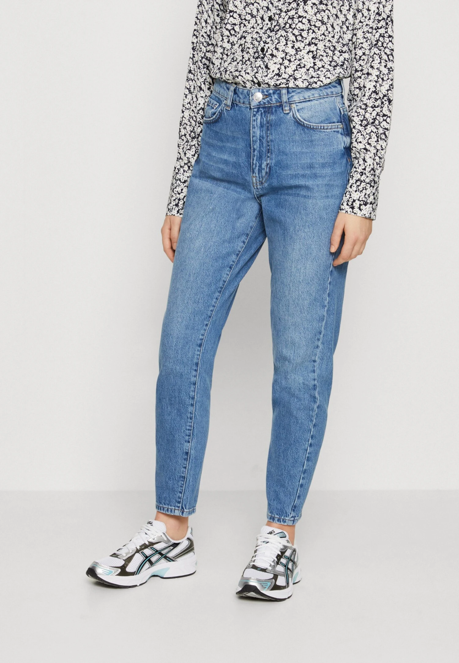 Gina Tricot Dagny Mom - Jean Boyfriend - Midblue 3 Gina Tricot Dagny Mom - Jean Boyfriend - Midblue
