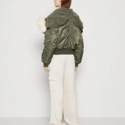 BDG Urban Outfitters Cropped Parker - Veste D'Hiver - Khaki -Pas Cher Vero Moda Magasin fb68255e7ae74753b088a44b6c12b103 scaled